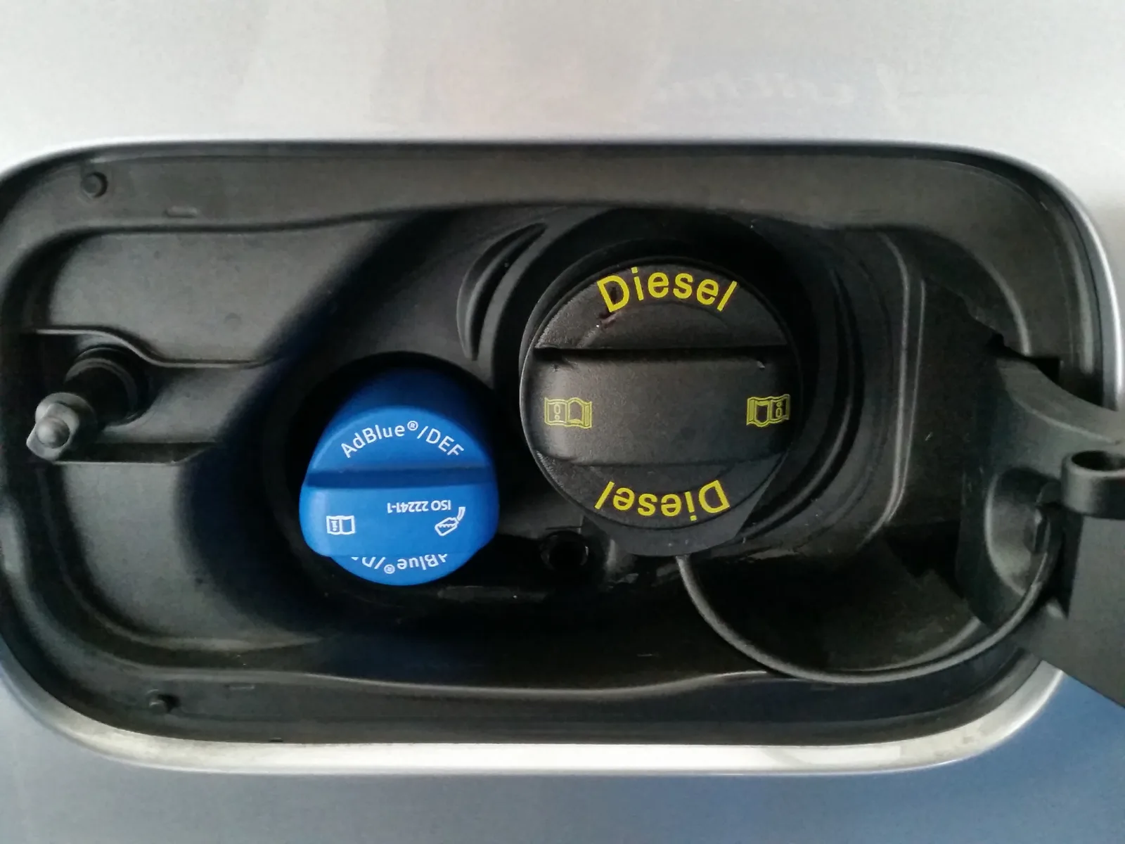 AdBlue voiture : fonctionnement, niveau et prix 2026
