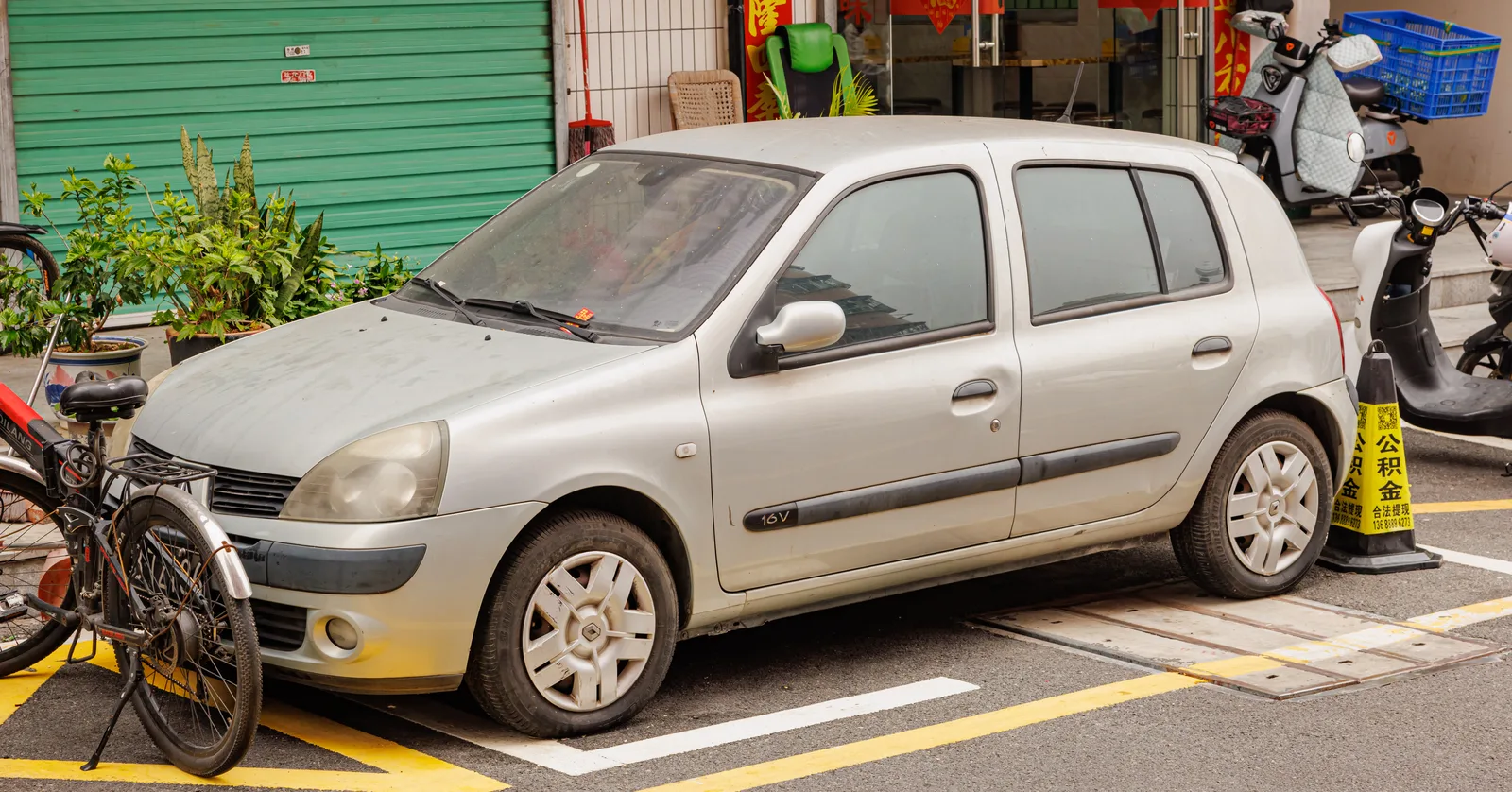 Renault Clio II Phase II 5 portes