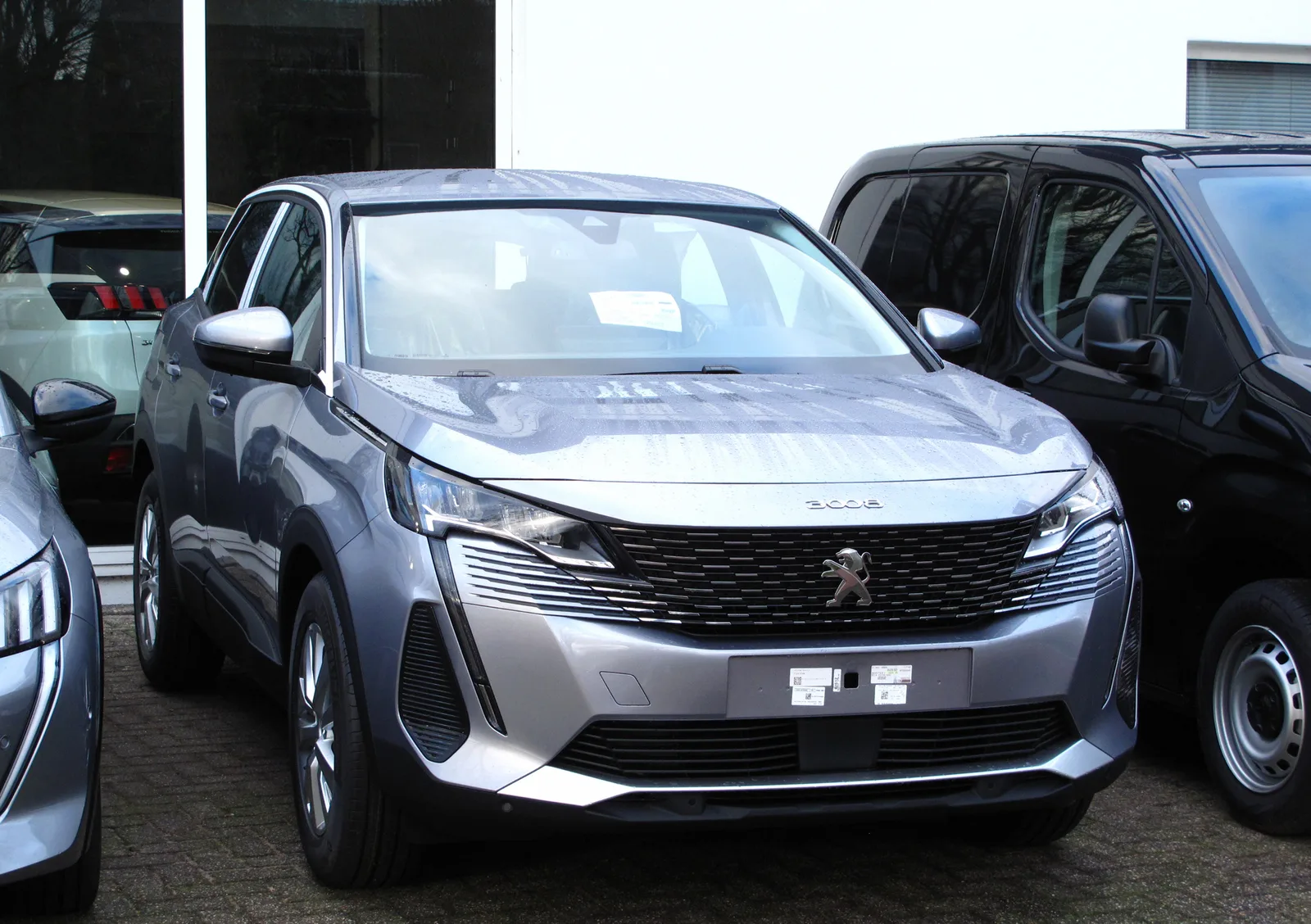 Peugeot 3008 restylée en circulation urbaine
