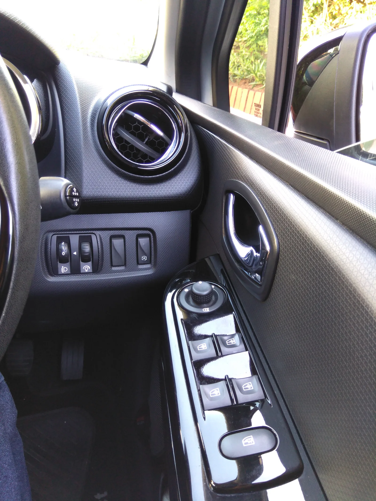 Comment démarrer une Renault Clio 4 sans clé : guide complet