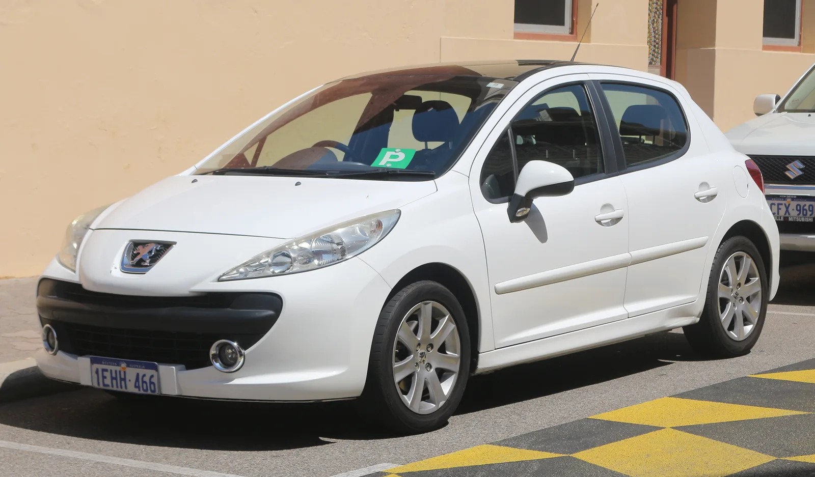 Vue avant Peugeot 207