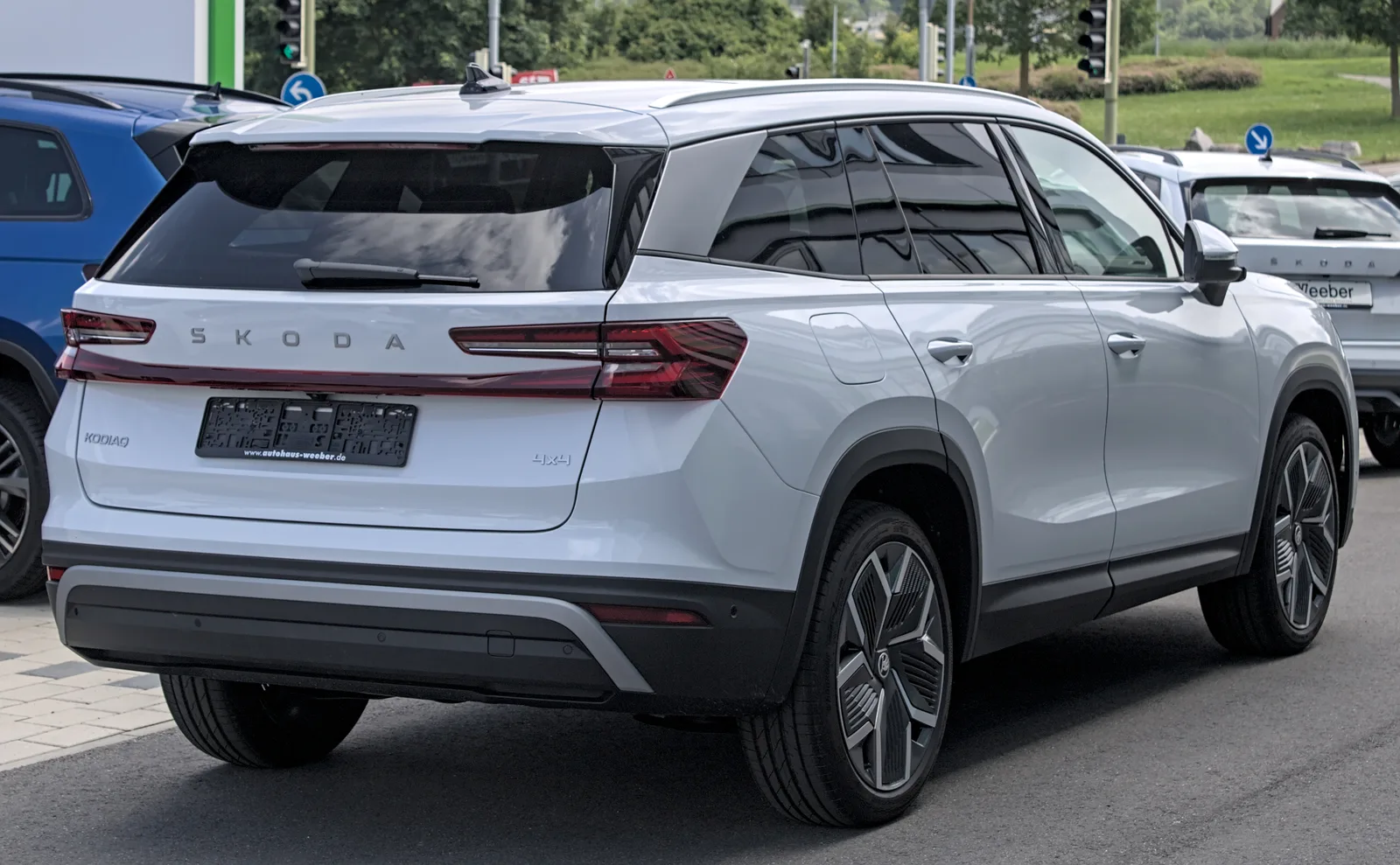 Skoda Kodiaq deuxième génération, SUV familial 7 places en option, vue de trois quarts avant