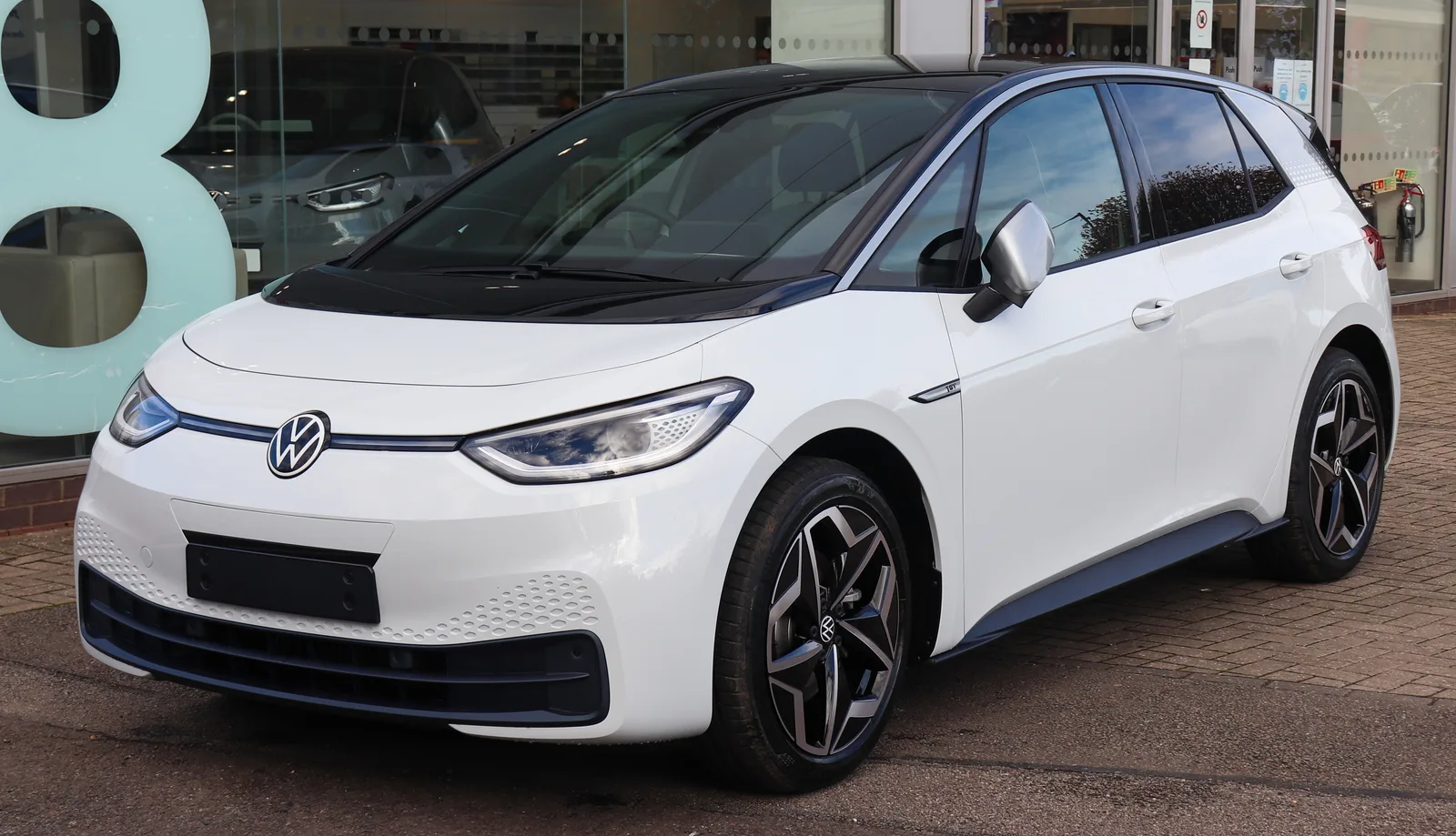 Volkswagen ID.3 de première génération vue de trois quarts avant
