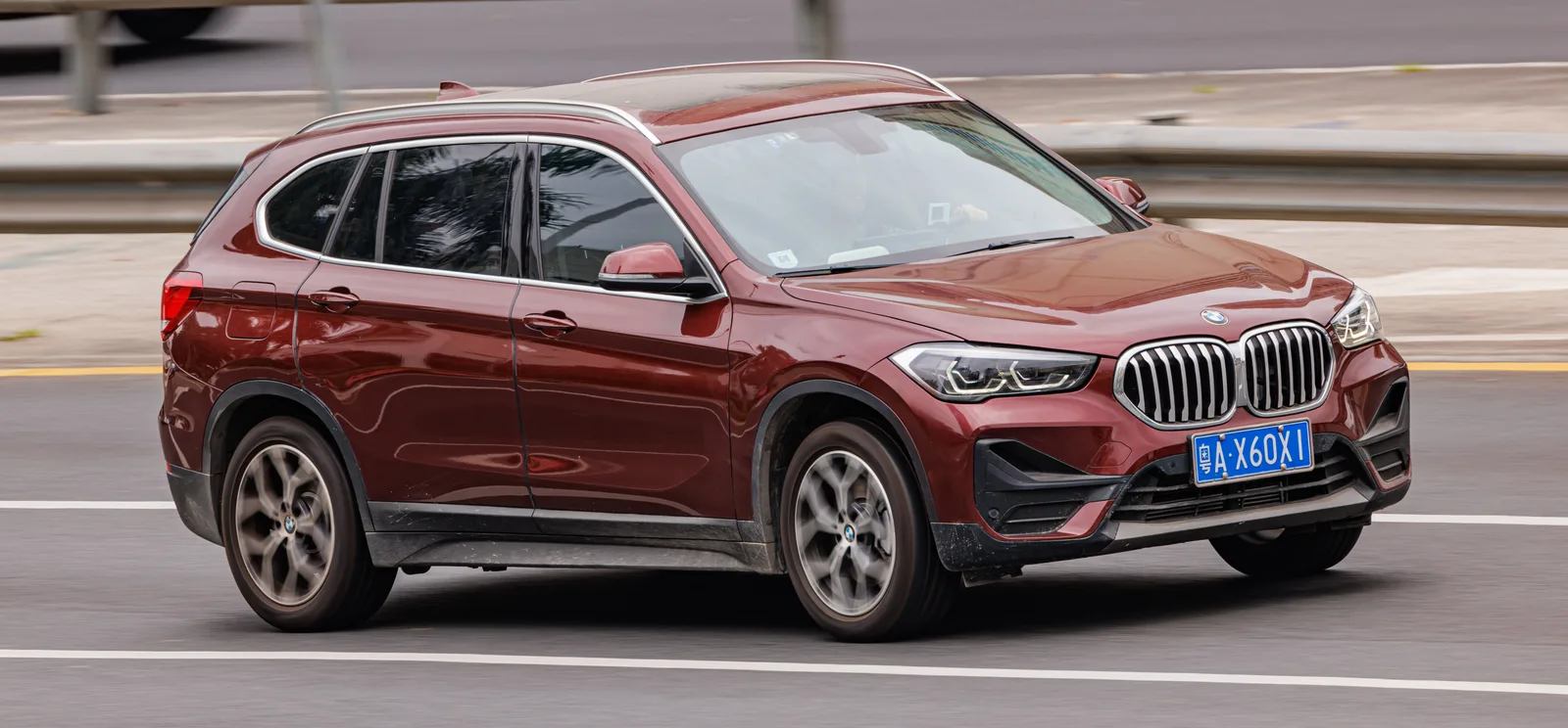 Voyant d'Huile Allumé sur BMW X1 : Causes et Solutions