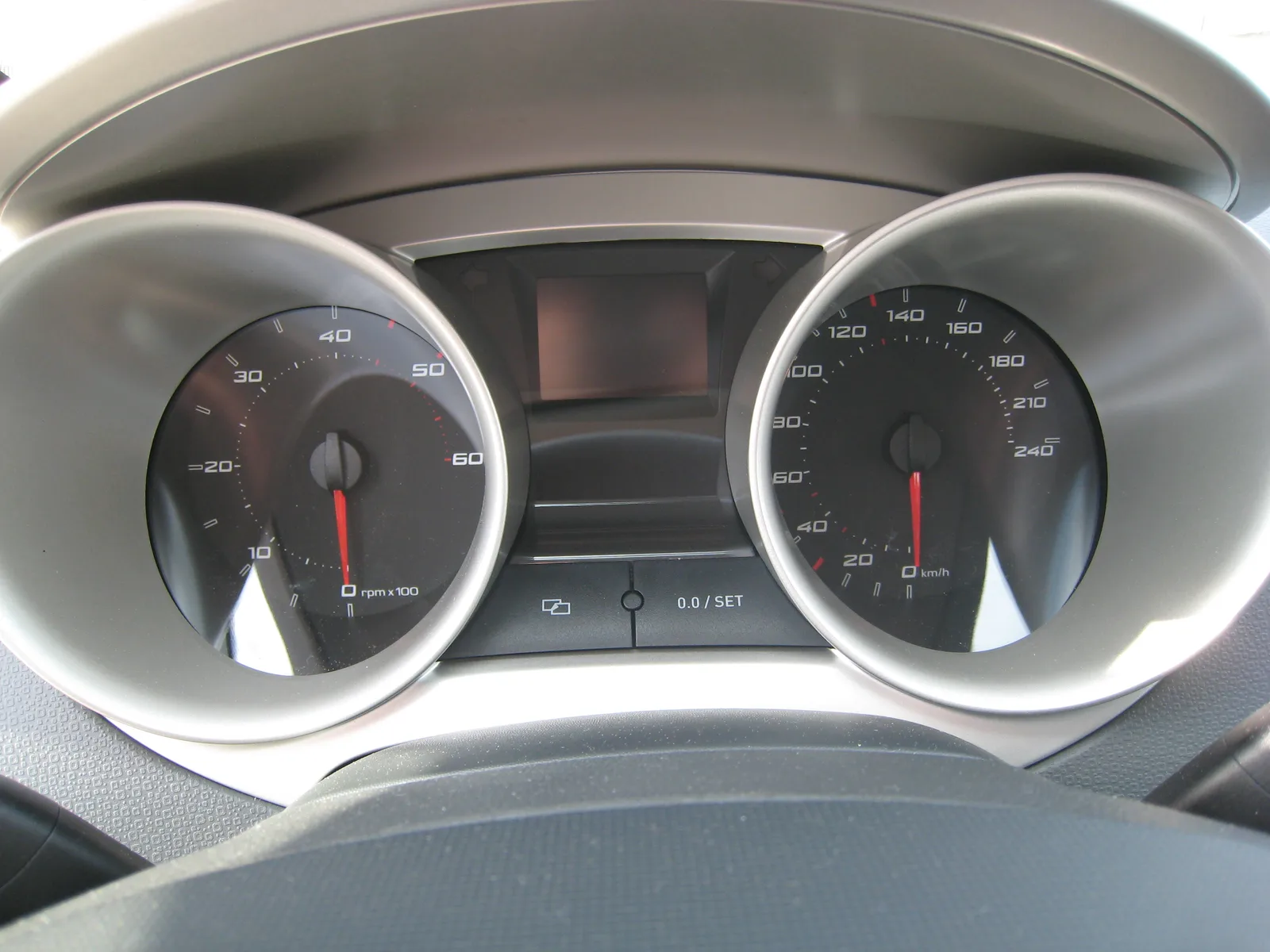 Compteurs d'une Seat Ibiza 6J