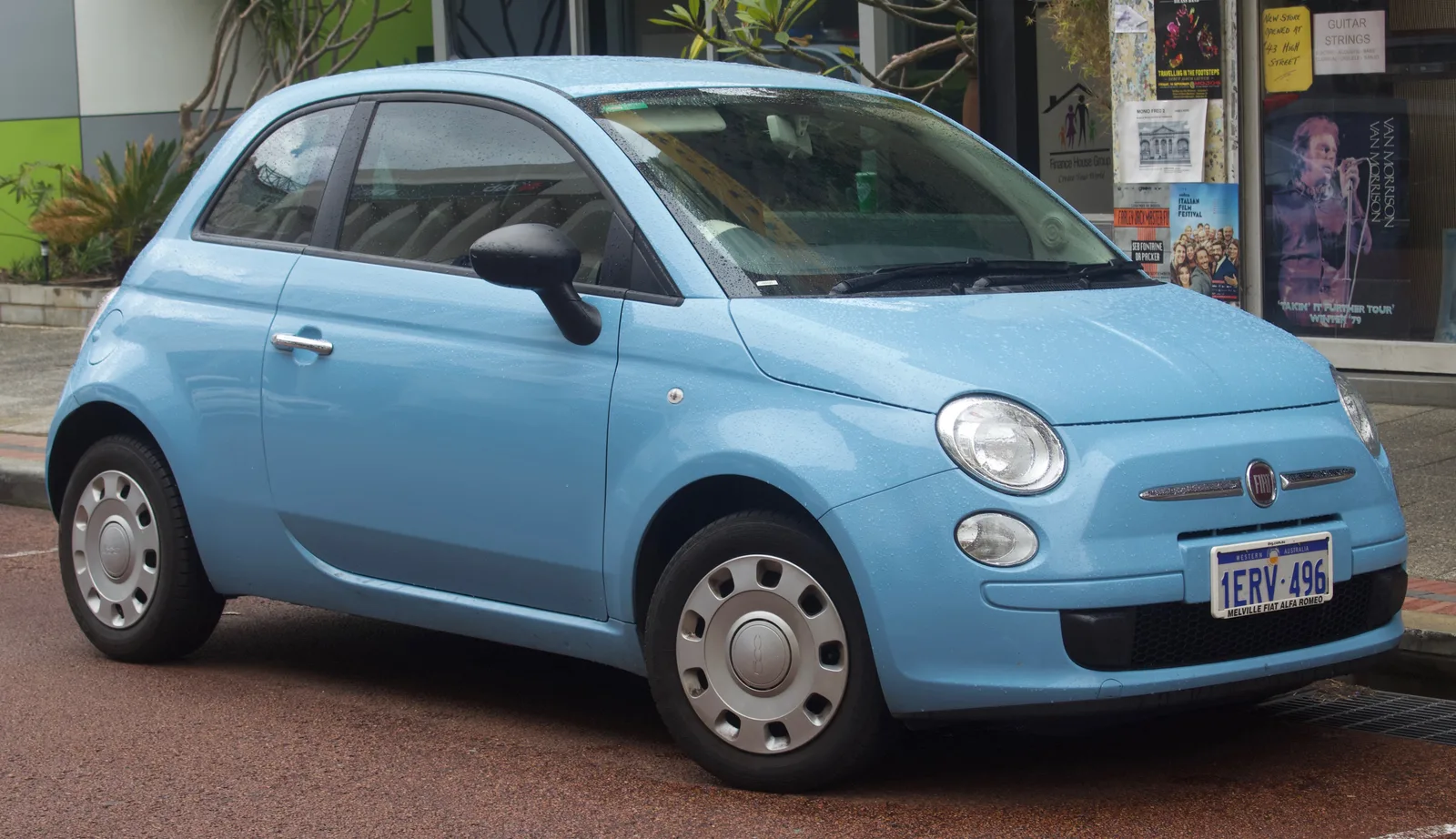 Voyant orange allumé sur Fiat 500 : signification et que faire ?